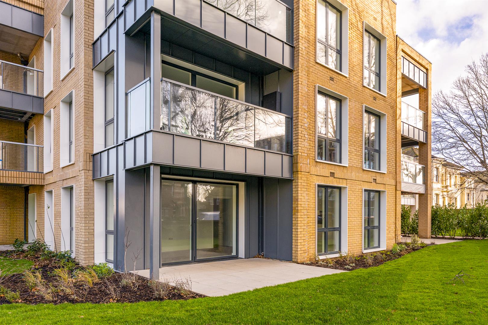 Flat - Retirement | 34 Lindfield Place | For Sale